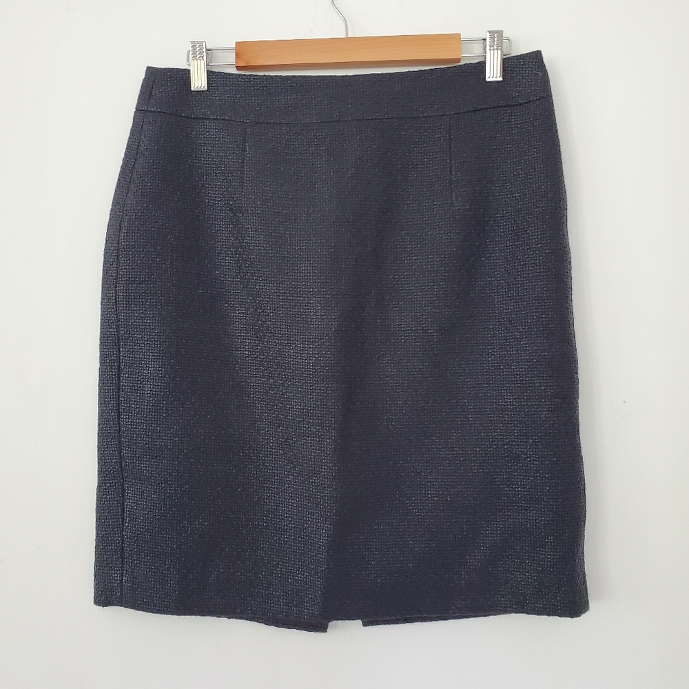 BANANA REPUBLIC Shiny Coated Black Tweed Pencil Skirt Back Zip 10 Career Preppy